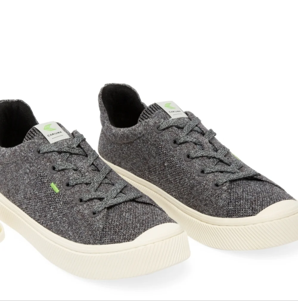 Cariuma IBI Casual Sneakers Gray Knit Low Top Size 8.5 Mens